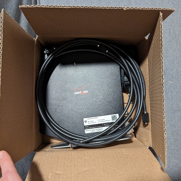 FiOS Quantum Gateway Router - Picture 3 of 4